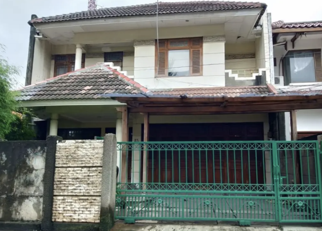 Rumah 2 lantai di pejaten